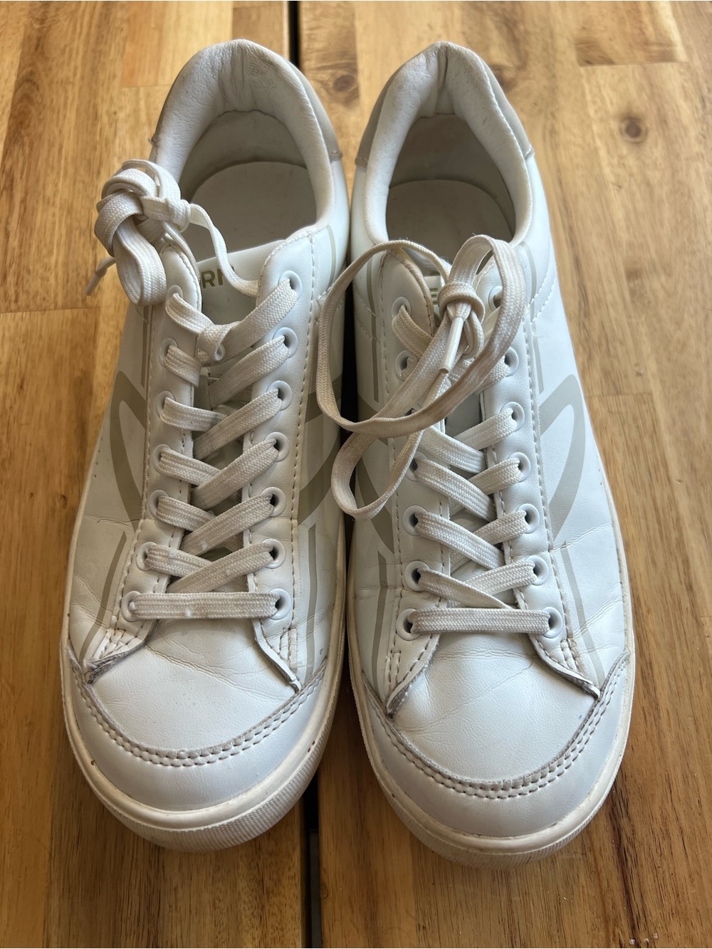 Tretorn White Platform Sneakers Women’s Size 8 Casual Lace Up Shoes